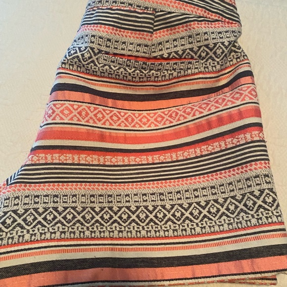 LOFT Geometric Print Shorts in Coral and Navy - Picture 2 of 15